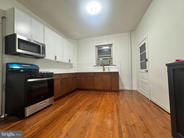 1313 S 9th Street - Photo 1