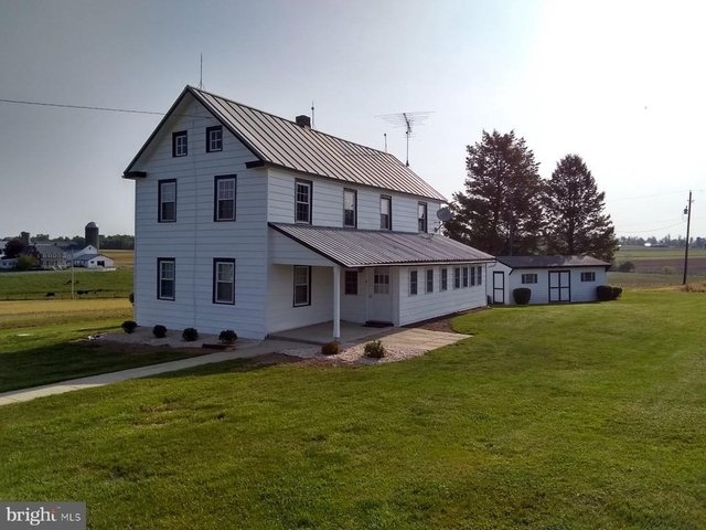 442 Green Lane - Photo 1