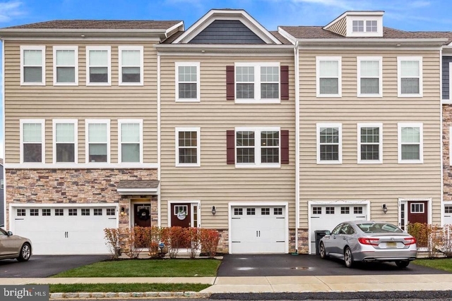 12 Venice Lane - Photo 1