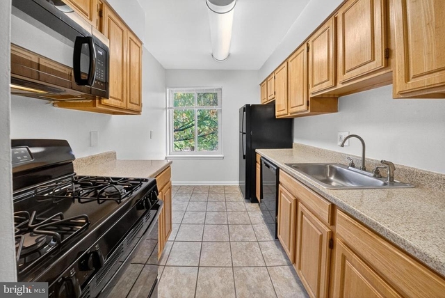 400 Taylor St Ne - Photo 1