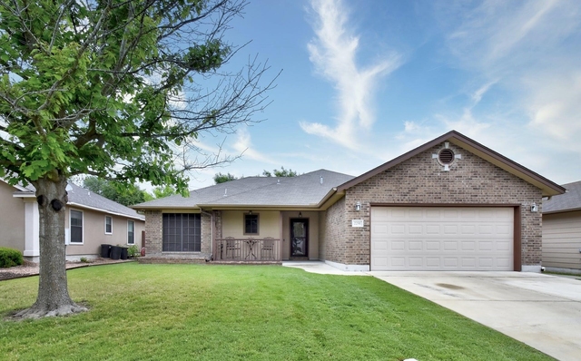 2251 Hazelwood Dr - Photo 1