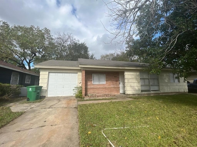 5655 Belneath Street - Photo 1