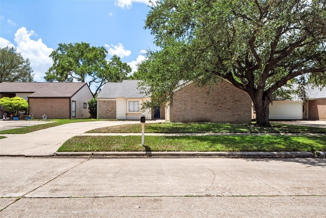 930 Mesa Terrace Drive - Photo 1