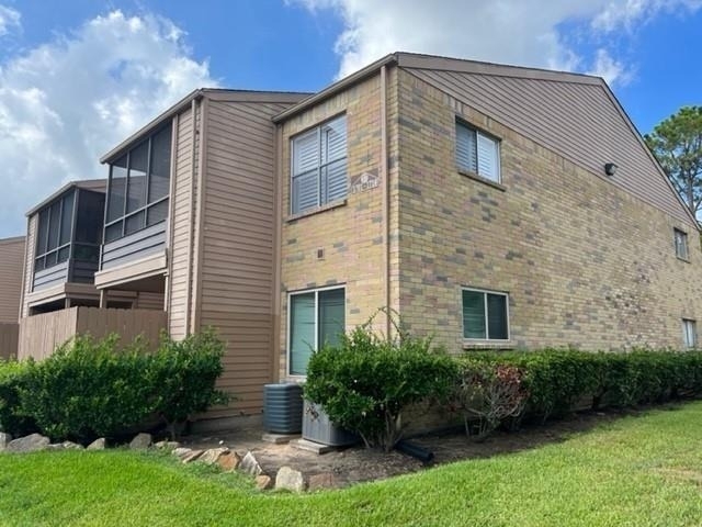 10555 Turtlewood Court - Photo 1