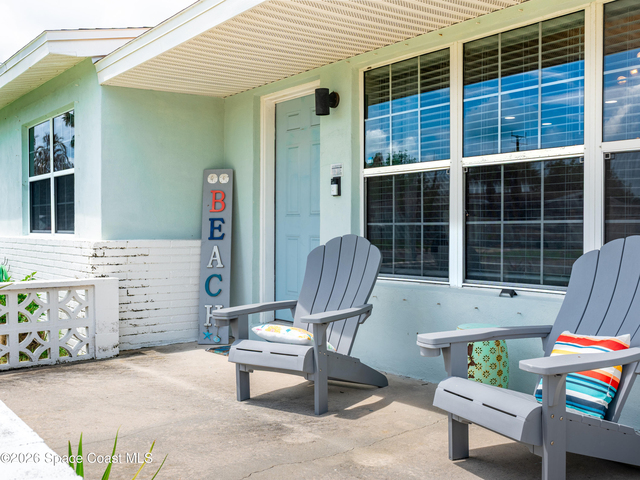 135 Melaleuca Drive - Photo 1