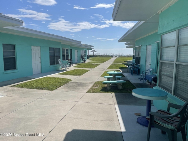1365 S Atlantic Avenue - Photo 1