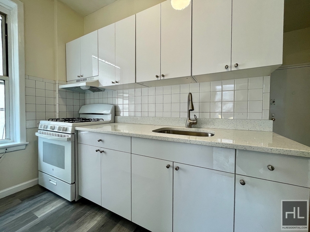 34 Avenue - Photo 1