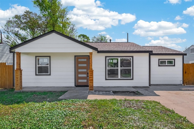 3209 Mccrarey Drive - Photo 1