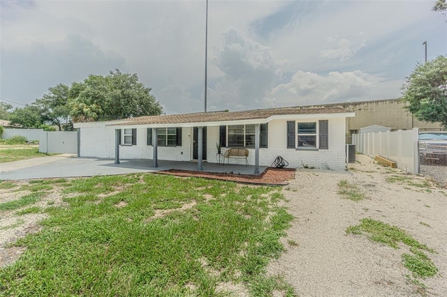 5817 E 30th Avenue - Photo 1