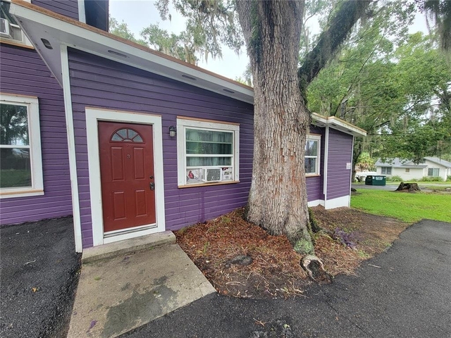 965 Ne 2nd Street - Photo 1