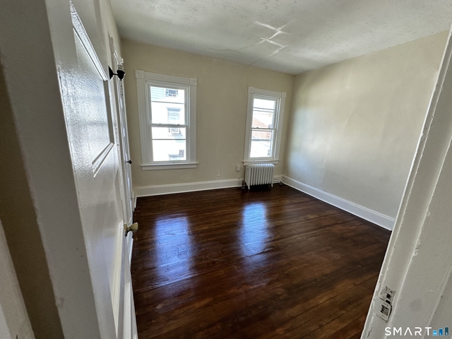 15-17 Beacon Street - Photo 1
