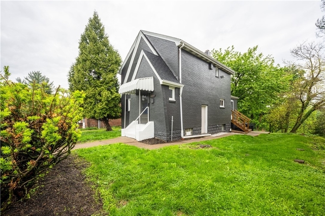335 Lafayette Ave - Photo 1