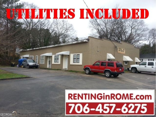207 Reynolds Street Ne - Photo 1