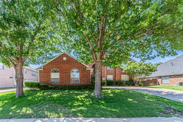 1913 Blue Ridge Drive - Photo 1