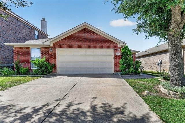 803 E Alexander Lane - Photo 1