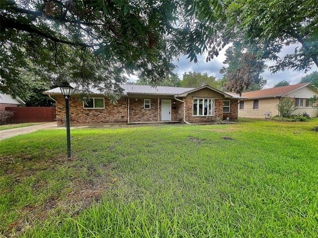 1914 W Northgate Drive - Photo 1