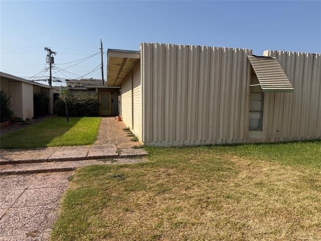 3535 Yale Avenue - Photo 1