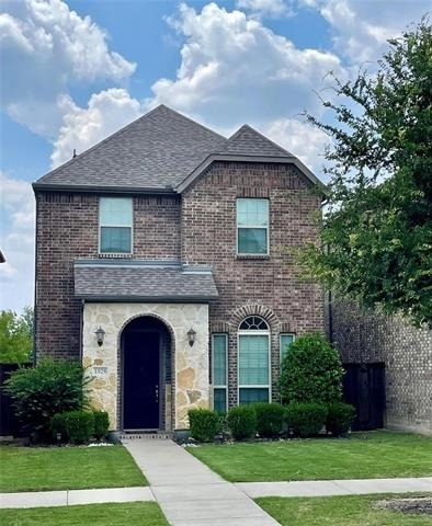 1029 Zachary Way - Photo 1