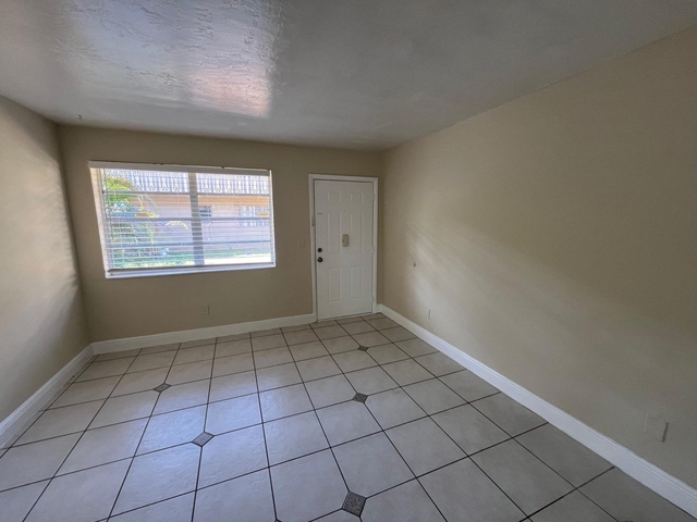 1370 Ne 119th Street - Photo 1