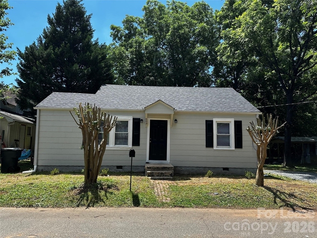 603 Robbins Street - Photo 1