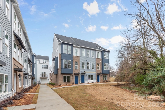 1011 Kokomo Lane - Photo 1