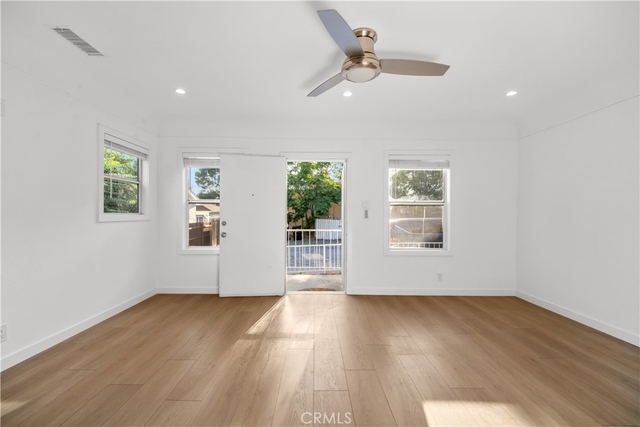 6642 Vineland Avenue - Photo 1