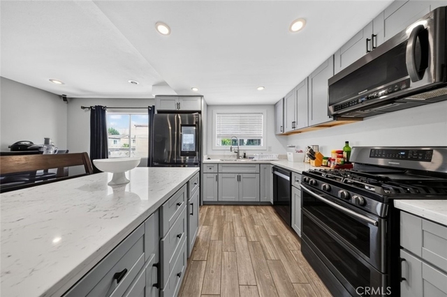 9540 Sepulveda - Photo 1