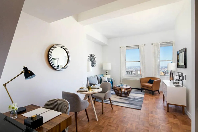 20 Exchange Place - Photo 1