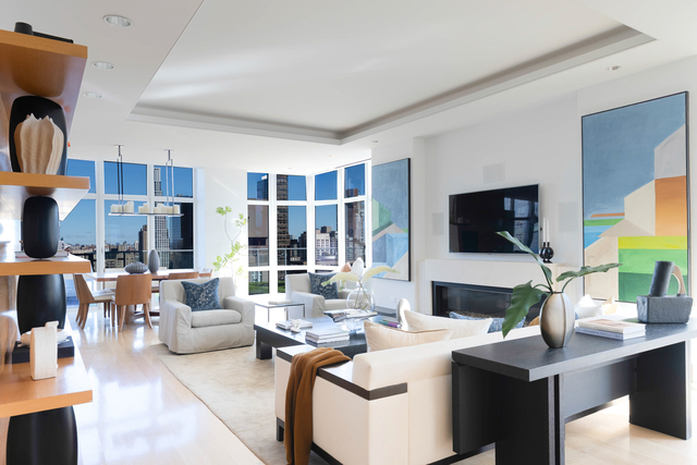 555 W 59th Street - Photo 1