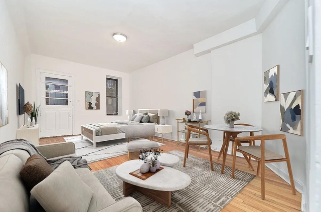 353 W 44th Street - Photo 1