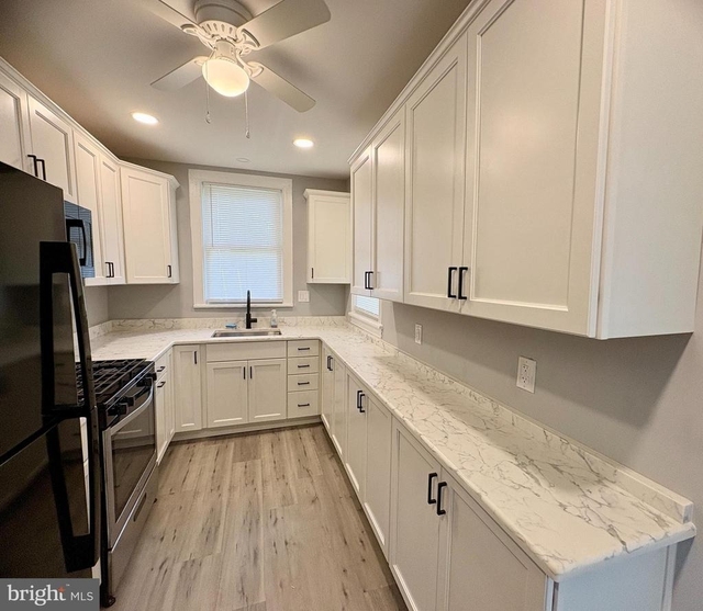 735 Morgan Avenue - Photo 1