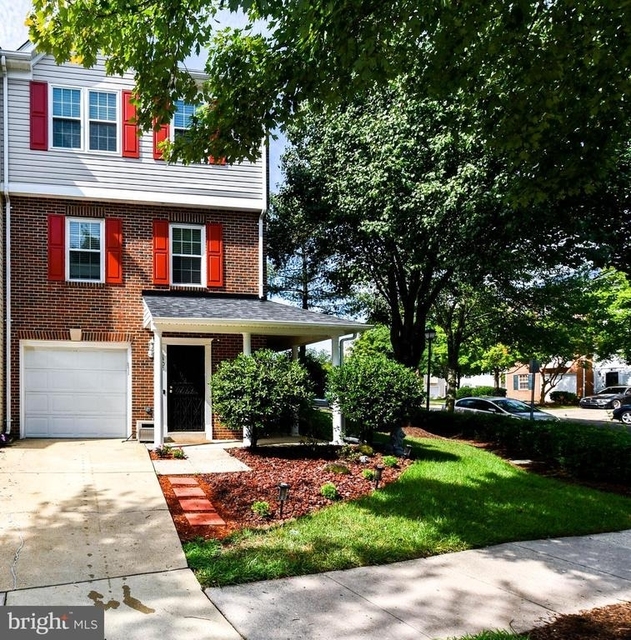 1401 Deep Gorge Court - Photo 1