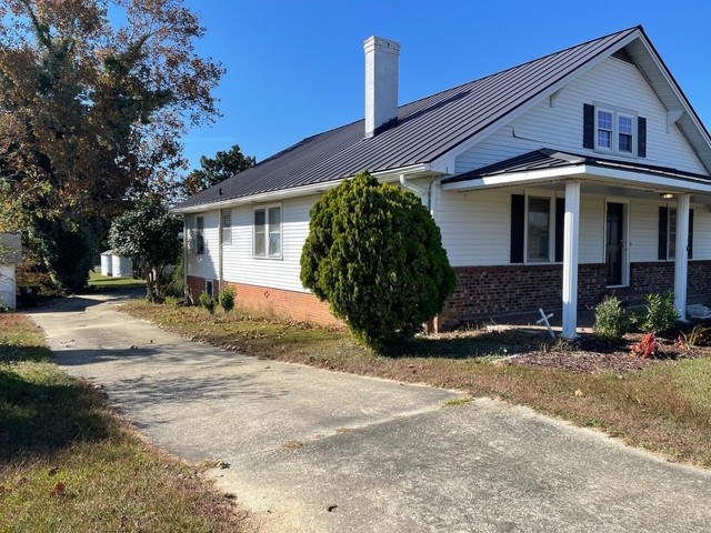 3689 Baileys Xrds Road - Photo 1
