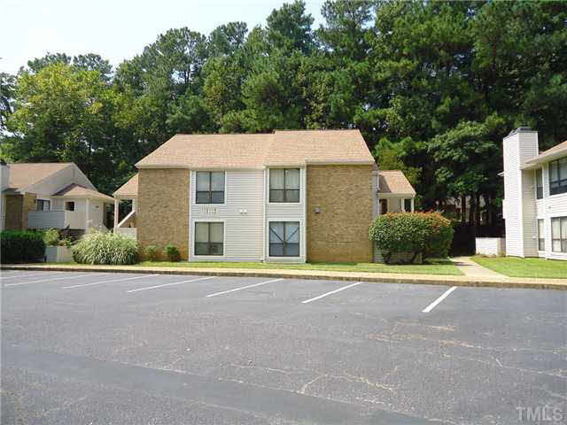 110 Manhattan Court - Photo 1