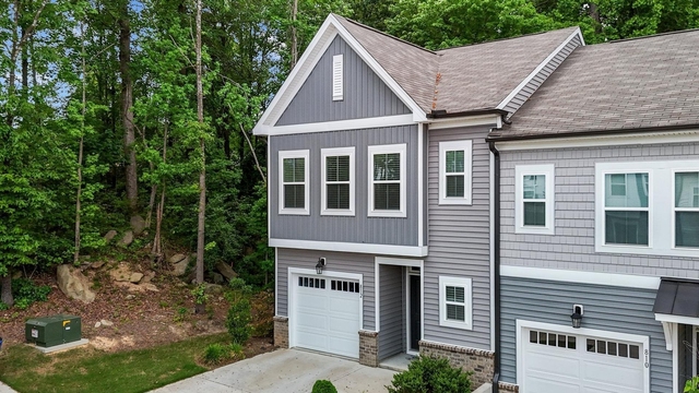 812 Star Rdg Drive - Photo 1