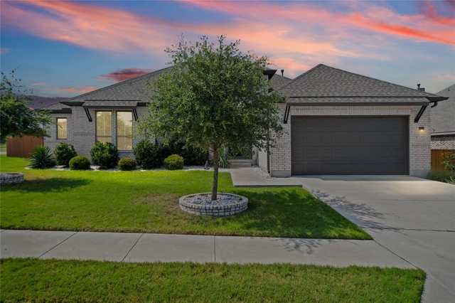 1336 Academy Oaks Dr - Photo 1