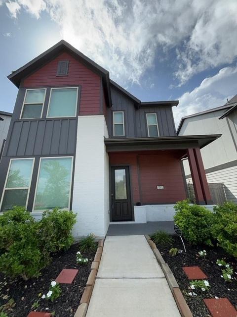 1542 Park Path Drive - Photo 1