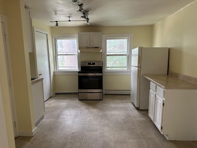 11 Chesterfield - Photo 1