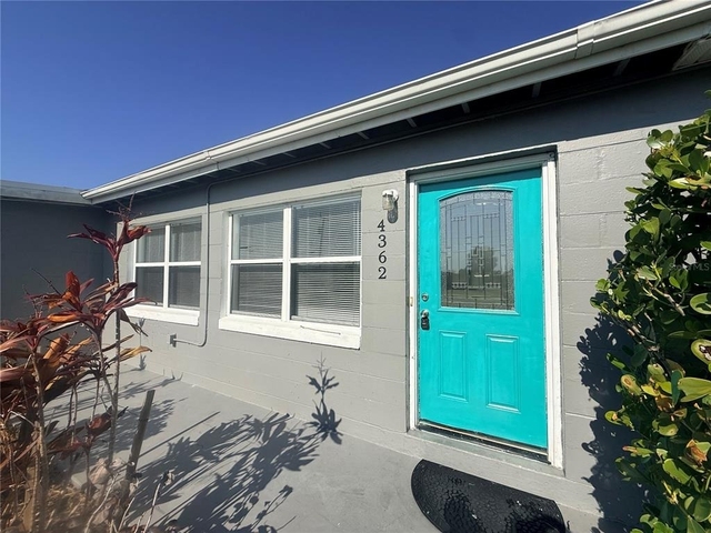 4362 Conway Boulevard - Photo 1