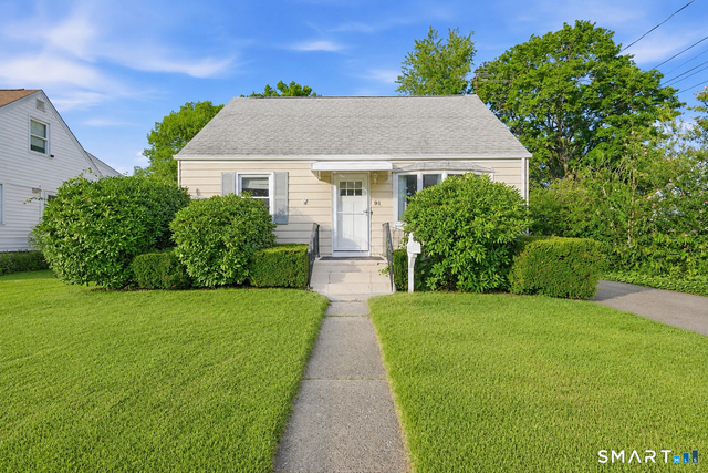 91 Bertrose Avenue - Photo 1