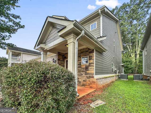 212 Daisy Circle - Photo 1