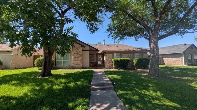 415 Liberty Place - Photo 1