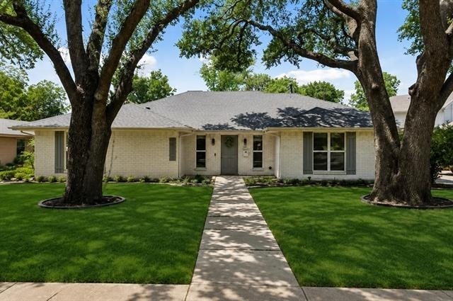 10215 Dale Crest Drive - Photo 1