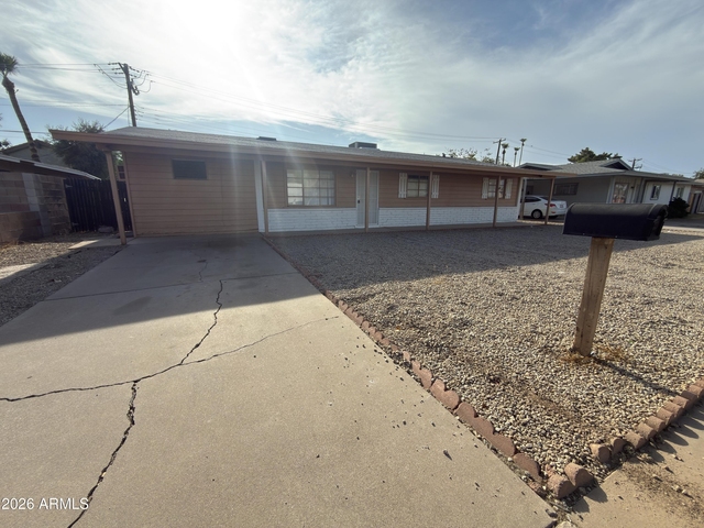 7010 N 34th Avenue - Photo 1