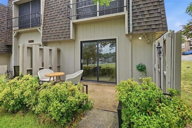 4318 Overlook Court - Photo 1