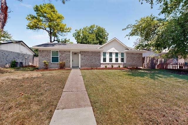 1717 Japonica Lane - Photo 1