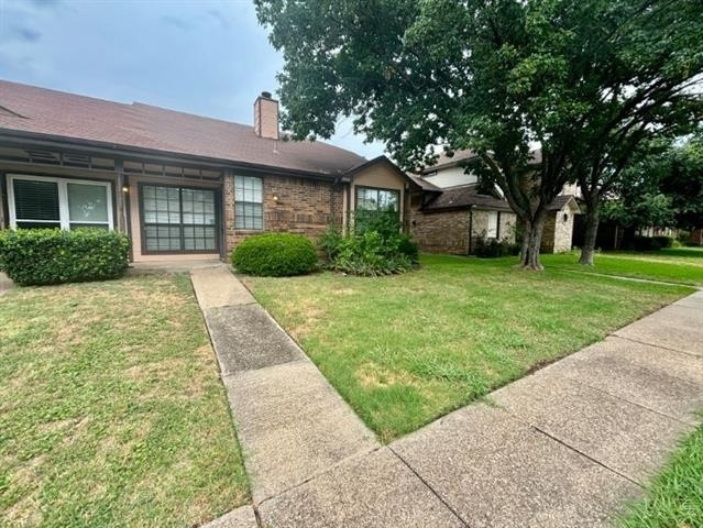 2915 Roxboro Road - Photo 1