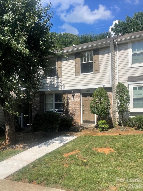 1365 Maple Shade Lane - Photo 1