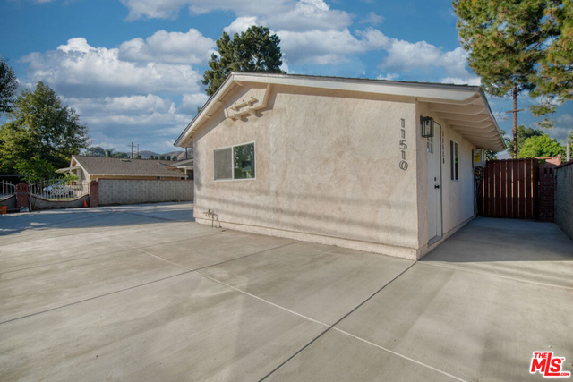 11510 Fenton Avenue - Photo 1