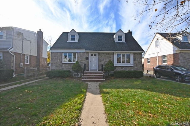 1047 N 7th Street - Photo 1